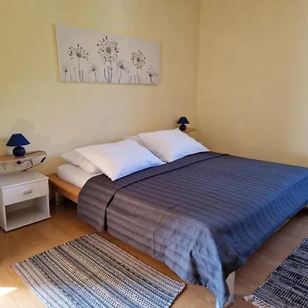 Velic Apartment *