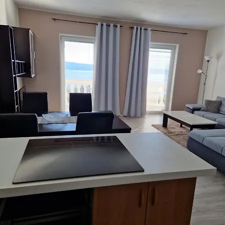 Apartment Velic *