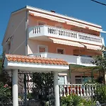 Velic * Crikvenica